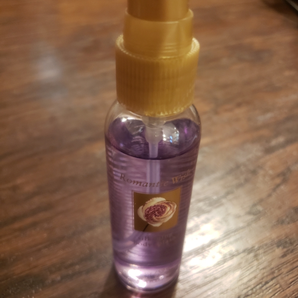 VS Silkening Body Splash